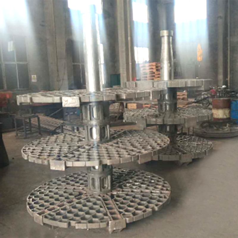 Stohovateľný kôš na tepelné spracovanie pre dobre typovú pec